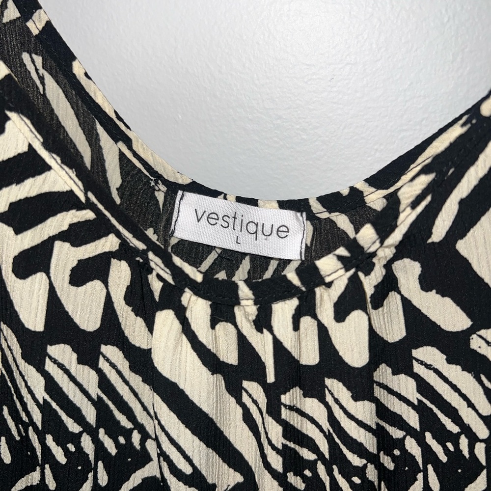 Women’s Black and White Casual Jumpsuit - Picture 10 of 11